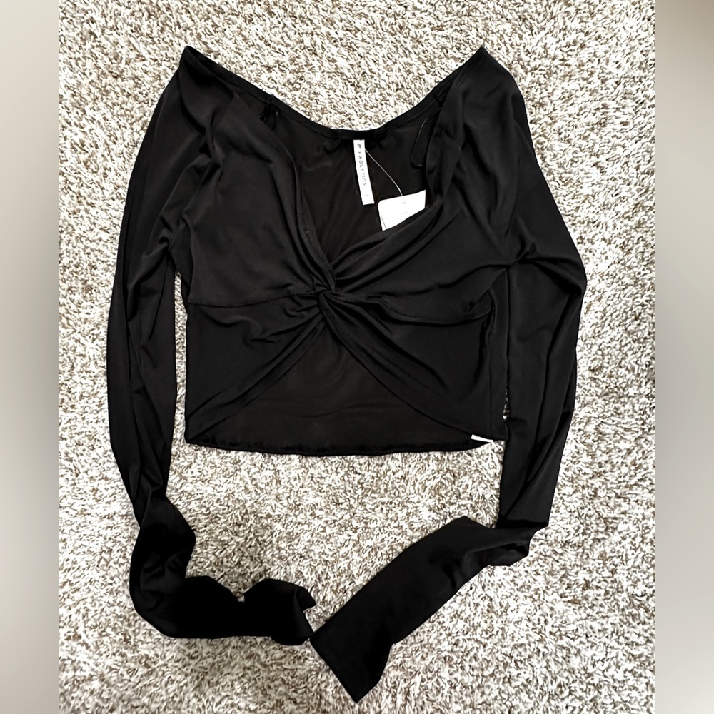Fabletics Front Twist Long Sleeve Layer - NWT